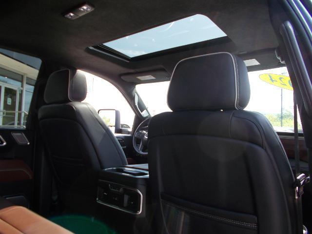 Photo of 2024 Onyx Black GMC Sierra 3500