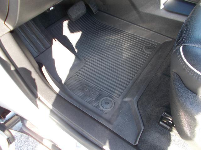 Photo of 2024 White Frost Tricoat GMC Acadia