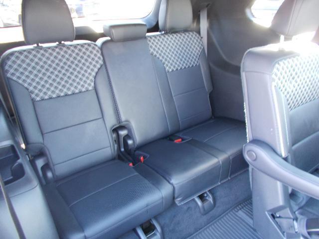 Photo of 2024 White Frost Tricoat GMC Acadia