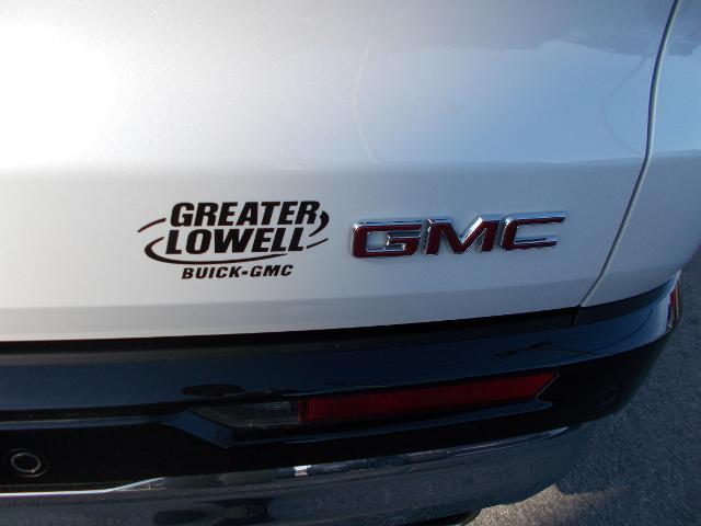 Photo of 2024 White Frost Tricoat GMC Acadia