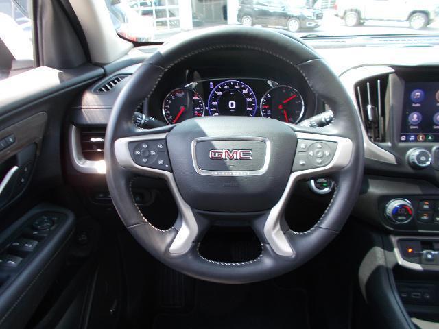 Photo of 2022 White Frost Tricoat GMC Terrain
