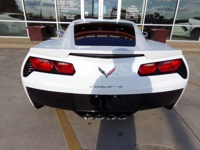 Photo of 2018 Arctic White Chevrolet Corvette