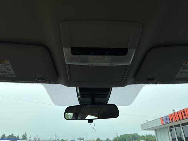 Photo of 2023 Super Black Clearcoat Nissan Altima