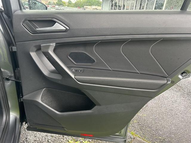 Photo of 2022 Platinum Gray Metallic Volkswagen Tiguan