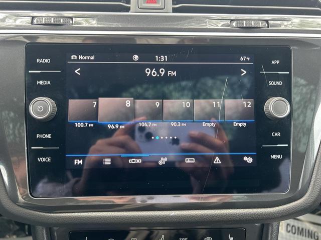 Photo of 2022 Platinum Gray Metallic Volkswagen Tiguan