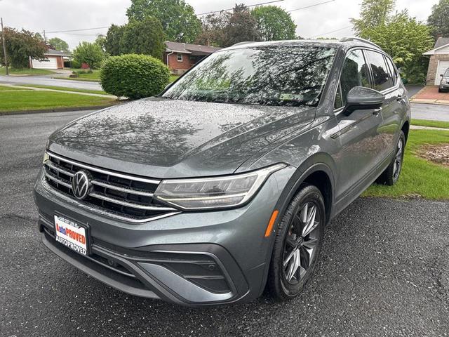 Photo of 2022 Platinum Gray Metallic Volkswagen Tiguan