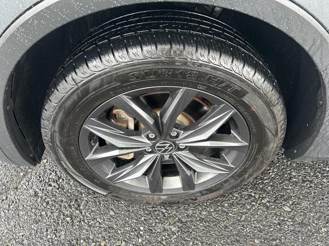 Photo of 2022 Platinum Gray Metallic Volkswagen Tiguan