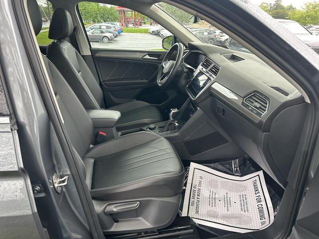 Photo of 2022 Platinum Gray Metallic Volkswagen Tiguan