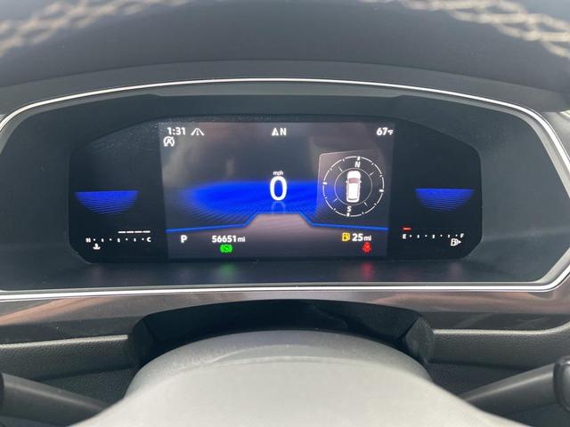 Photo of 2022 Platinum Gray Metallic Volkswagen Tiguan