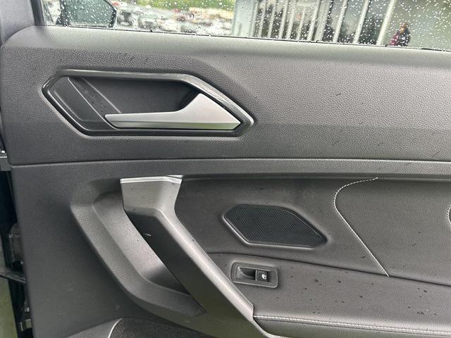 Photo of 2022 Platinum Gray Metallic Volkswagen Tiguan