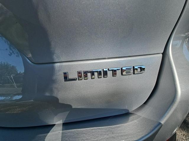 Photo of 2021 Silver Zynith Jeep Grand Cherokee L