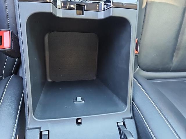 Photo of 2021 Silver Zynith Jeep Grand Cherokee L