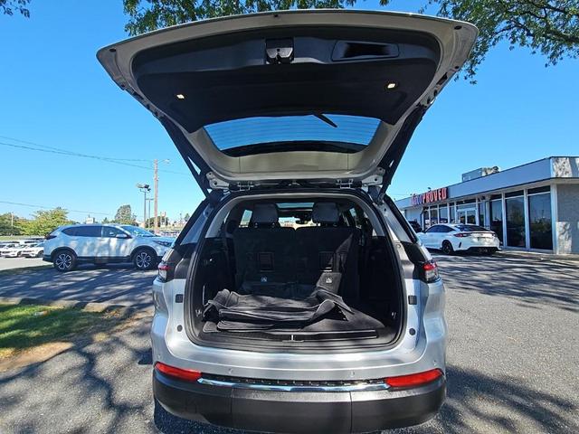 Photo of 2021 Silver Zynith Jeep Grand Cherokee L