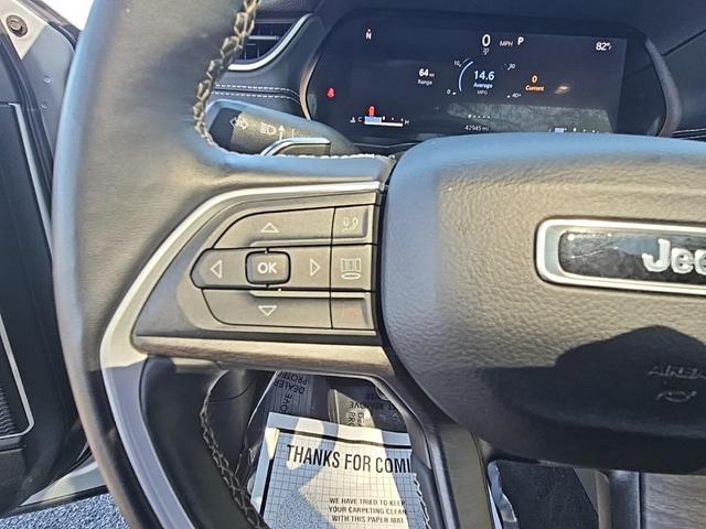 Photo of 2021 Silver Zynith Jeep Grand Cherokee L