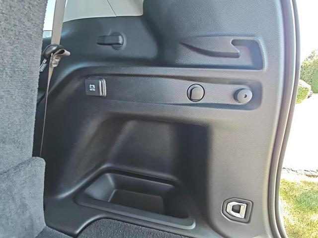 Photo of 2021 Silver Zynith Jeep Grand Cherokee L