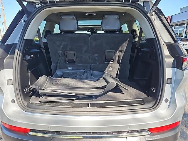 Photo of 2021 Silver Zynith Jeep Grand Cherokee L