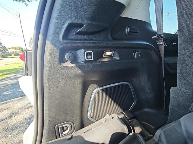 Photo of 2021 Silver Zynith Jeep Grand Cherokee L