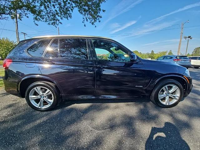 Photo of 2018 Carbon Black Metallic BMW X5