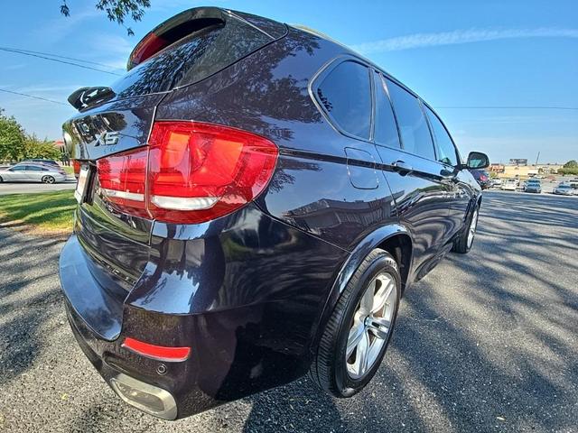 Photo of 2018 Carbon Black Metallic BMW X5