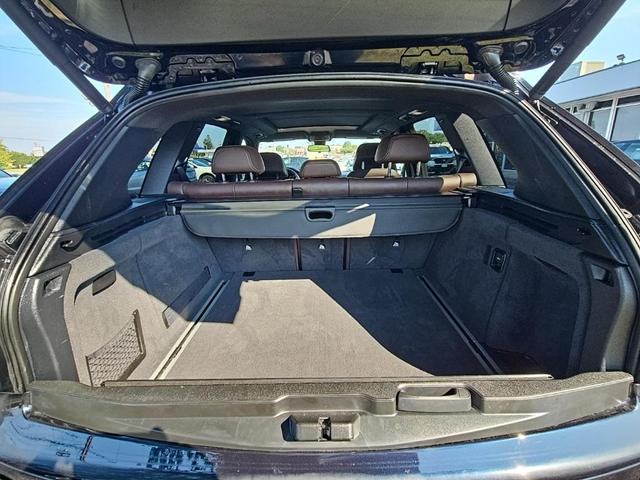 Photo of 2018 Carbon Black Metallic BMW X5