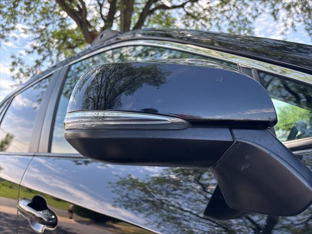 Photo of 2021 Midnight Black Metallic Toyota RAV4 Hybrid