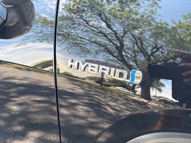 Photo of 2021 Midnight Black Metallic Toyota RAV4 Hybrid