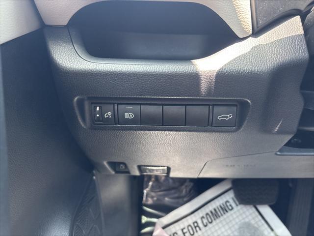 Photo of 2021 Midnight Black Metallic Toyota RAV4 Hybrid