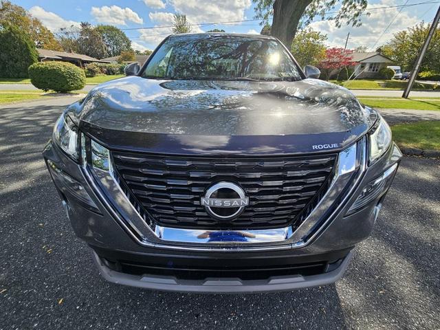 Photo of 2023 Gun Metallic Nissan Rogue