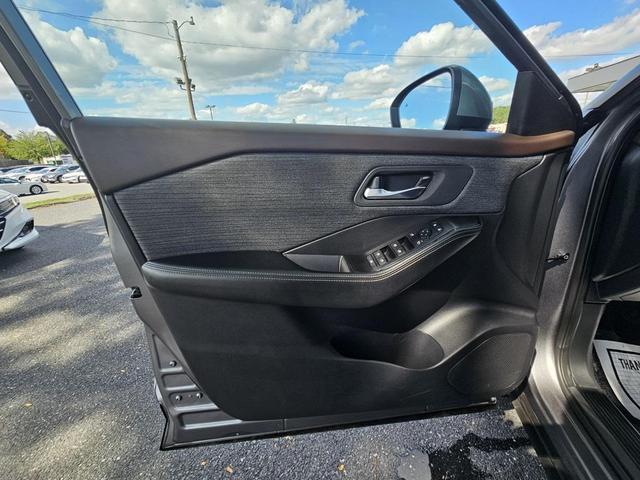 Photo of 2023 Gun Metallic Nissan Rogue