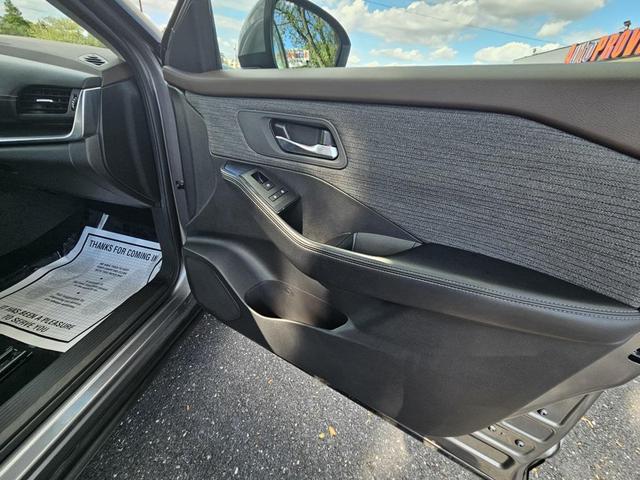 Photo of 2023 Gun Metallic Nissan Rogue