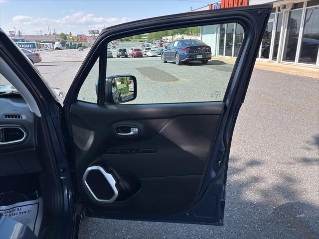 Photo of 2020 Slate Blue Pearlcoat Jeep Renegade