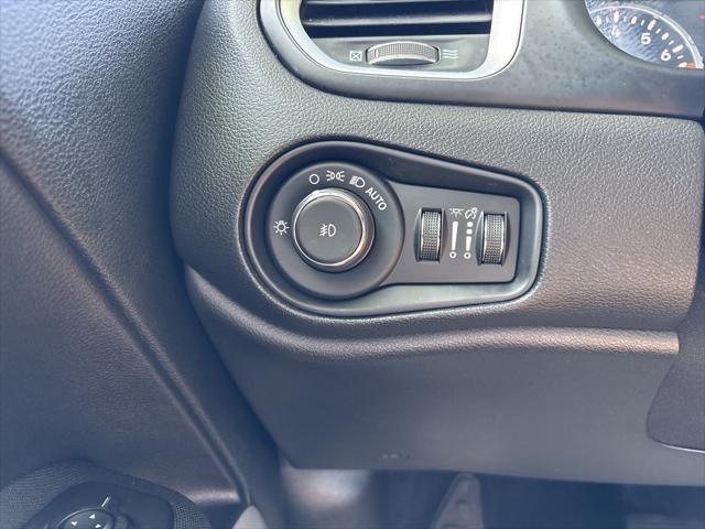 Photo of 2020 Slate Blue Pearlcoat Jeep Renegade