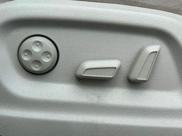 Photo of 2010 Meteor Gray Pearl Audi Q5