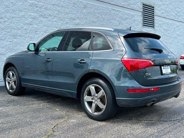 Photo of 2010 Meteor Gray Pearl Audi Q5
