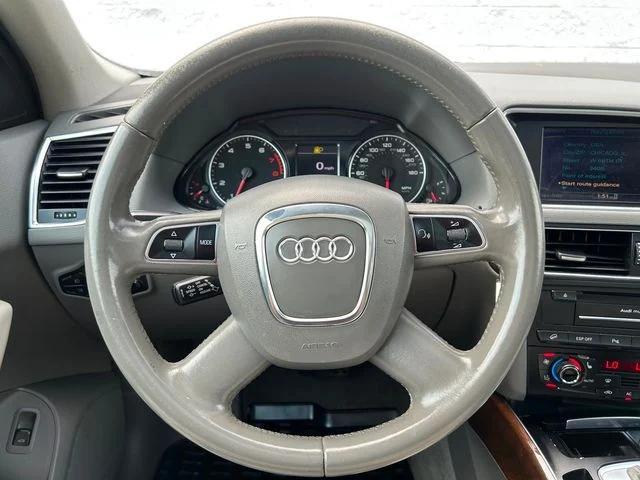 Photo of 2010 Meteor Gray Pearl Audi Q5