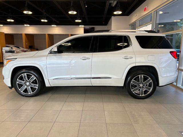 Photo of 2017 White Frost Tricoat GMC Acadia