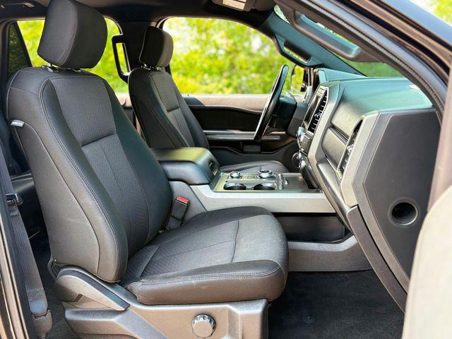 Photo of 2019 Agate Black Metallic Ford Expedition Max