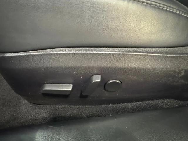 Photo of 2019 Pearl White Multi-Coat Tesla Model 3