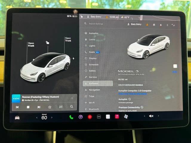 Photo of 2019 Pearl White Multi-Coat Tesla Model 3