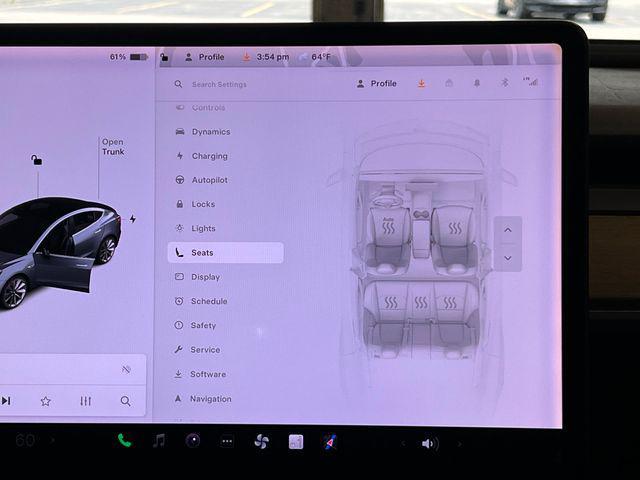 Photo of 2019 Midnight Silver Metallic Tesla Model 3