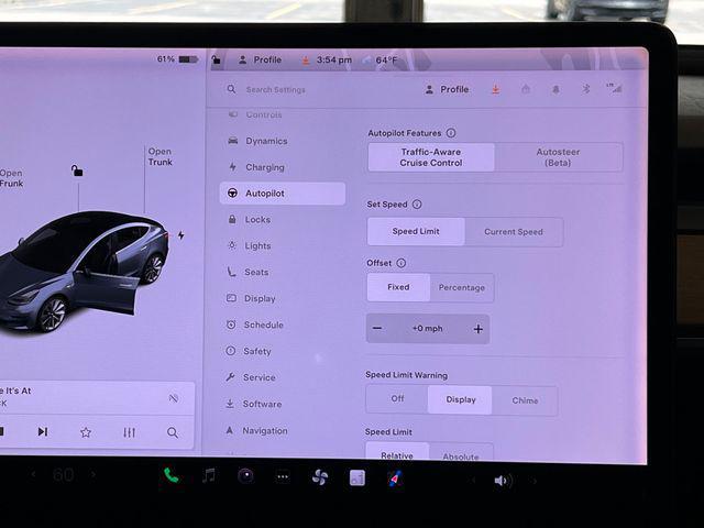Photo of 2019 Midnight Silver Metallic Tesla Model 3