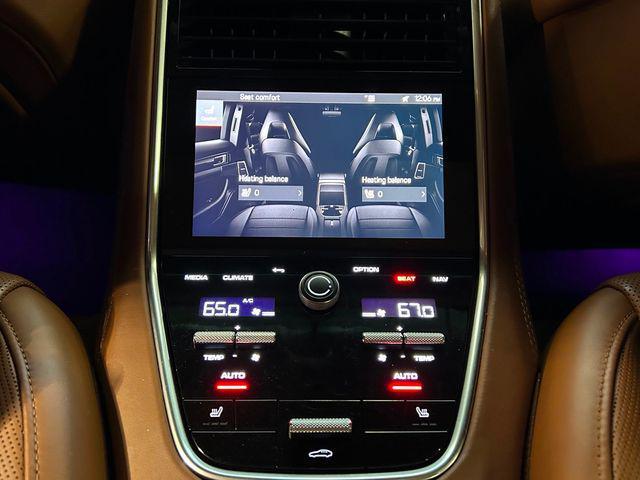 Photo of 2023 Aventurine Green Metallic Porsche Panamera