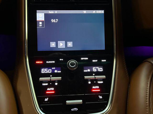 Photo of 2023 Aventurine Green Metallic Porsche Panamera