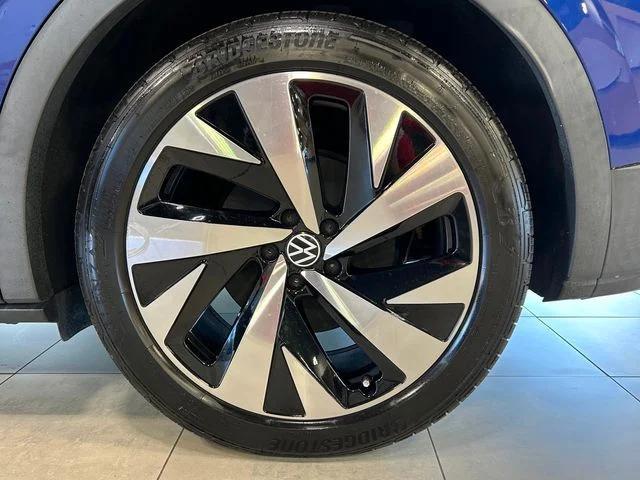 Photo of 2021 Dusk Blue Metallic/Black Roof Volkswagen ID.4