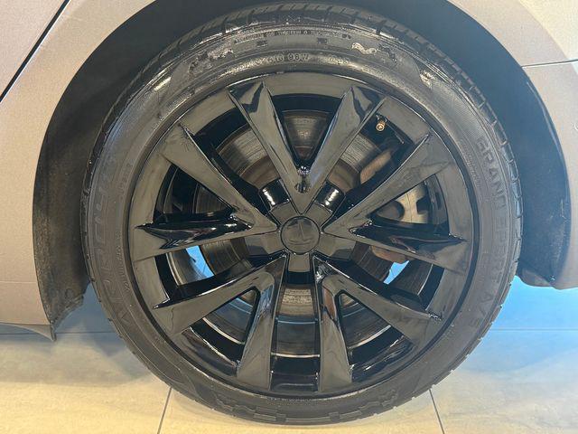 Photo of 2019 Deep Blue Metallic Tesla Model 3
