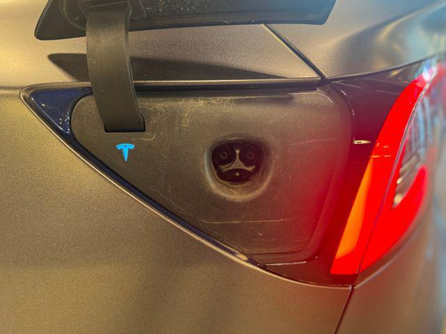 Photo of 2019 Deep Blue Metallic Tesla Model 3