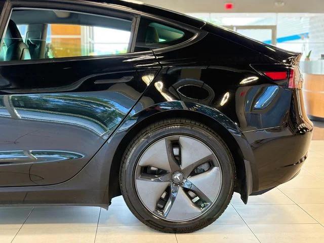 Photo of 2019 Solid Black Tesla Model 3