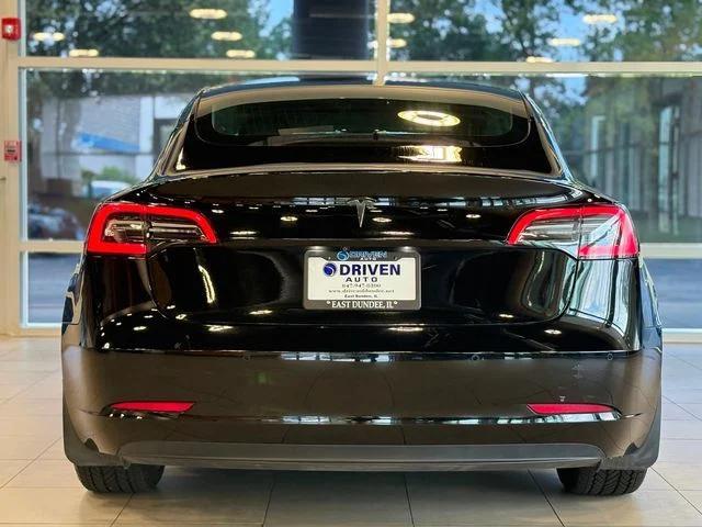 Photo of 2019 Solid Black Tesla Model 3
