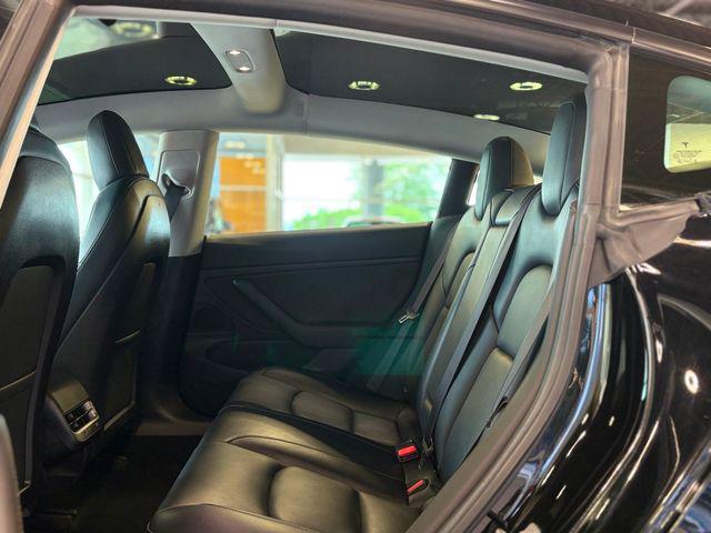 Photo of 2019 Solid Black Tesla Model 3