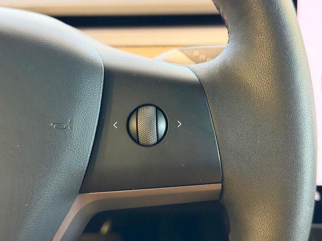 Photo of 2021 Midnight Silver Metallic Tesla Model 3
